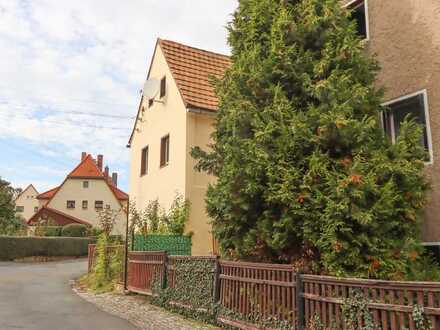 +++ Einmalige Gelegenheit! - Einfamilienhaus mit Ausbaupotenzial im alten Dorfkern +++
