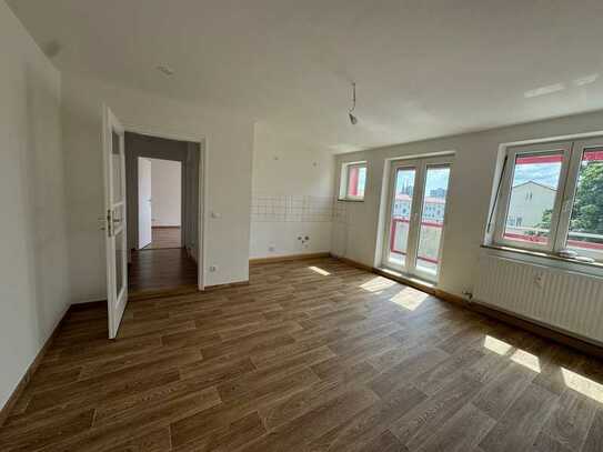 Schöne helle 3-ZKB Wohnung mit Balkon ab 16.07.2024 zu vermieten