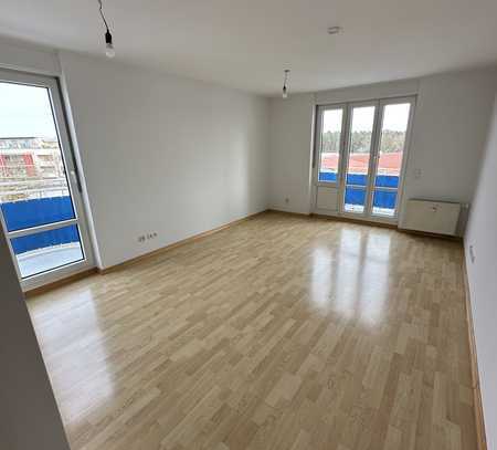 Wohnung 2 Zimmer / 2 Balkone / Badewane / Garage / Unterschleissheim / Ab sofort