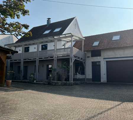 Tolles Einfamilienhaus mit großem Hof und Werkstatt