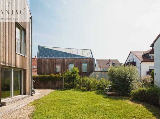 Architektenhaus in ökologischer und energieeffizienter Bauweise mit exzellenter Verkehrsanbindung