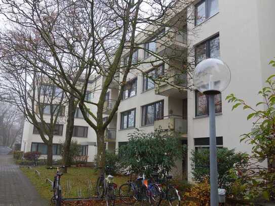 Helle, geräumige, ruhige 3 Zimmer Erdgeschosswohnung "Forstenried"