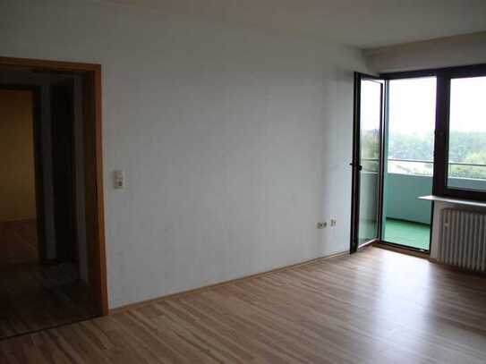 VON PRIVAT - 2-Zimmerwohnung mit Garage und grossem Balkon