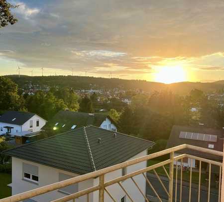 Helle, stilvolle 2-Zimmerwohnung mit Aussicht, Erstbezug nach Sanierung