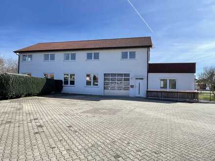 Betriebsgebäude auf Erbpachtgrundstück mit Produktionshalle, Büros ( Betriebswohnung) und PV-Anlage