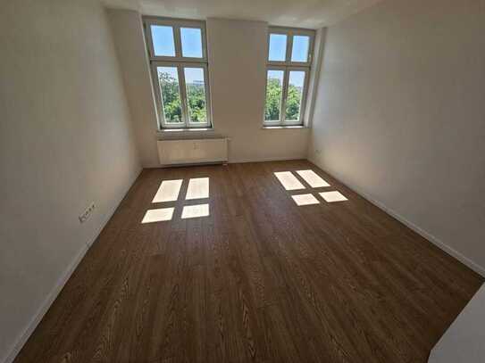 Charmante 2- Zimmerwohnung im schönen Buckau inkl. Balkon+Tageslichtbad mit Wanne+Abstellraum