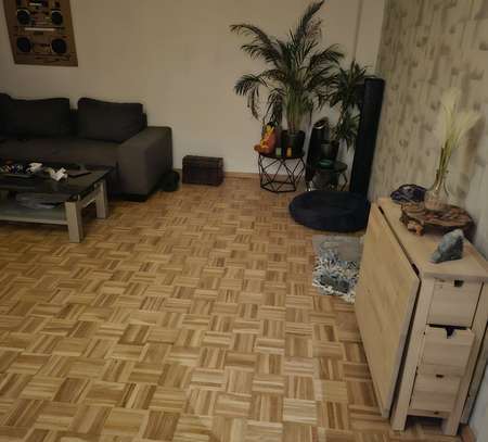 1050.0 € - 74.0 m² - 2.0 Zi.