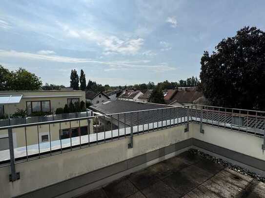 … AIGNER - aktuell frei: charmantes Wohnen im DG mit Aufzug und Dachterrasse ...