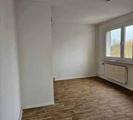 3-Raumwohnung in Halle-Neustadt mit Balkon