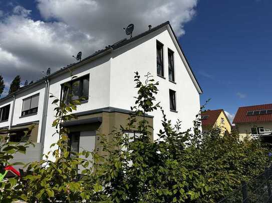 QNG Massivhaus in der Gartenstadt Taucha - DHH,
5 Zimmer, Garten, Stellplatz, höchste KFW-Förderung