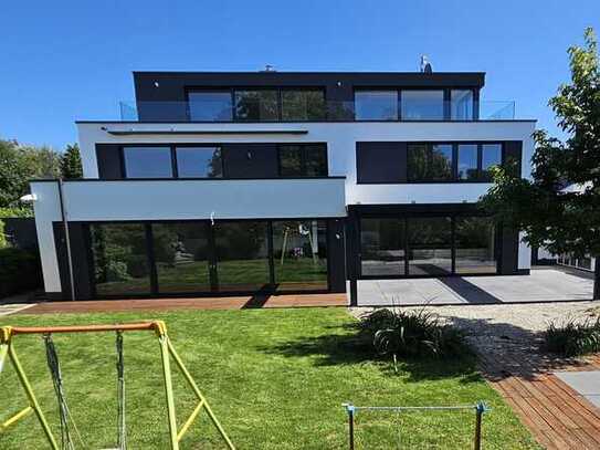 neue Bauhausvilla 434 m², top Ruhiglage Alt-Refrath, provisionsfrei!