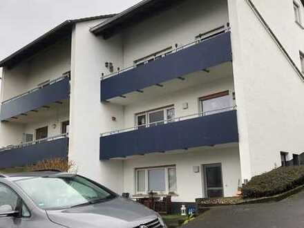2,5 ZKB Wohnung mit zwei Balkonen und Einbauküche in Marburg-Cappel