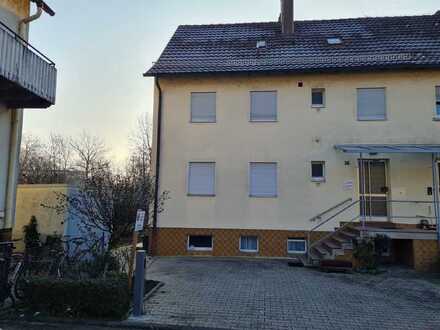 NEUER PREIS! - Doppelhaushälfte mit zwei Wohnungen, Garage und Garten