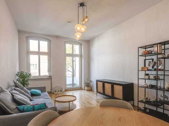 Fully furnished apartment ideal for temporary living with Anmeldung.