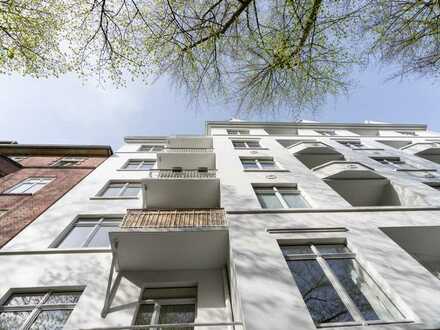 Wohntraum im sanierten Gründerzeit-Ensemble in Winterhude mit Balkon und großzügiger Ausbaureserve