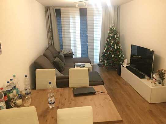 Geschmackvolle 2-Zimmer-Wohnung mit gehobener Innenausstattung mit Terrasse und EBK in Bonn