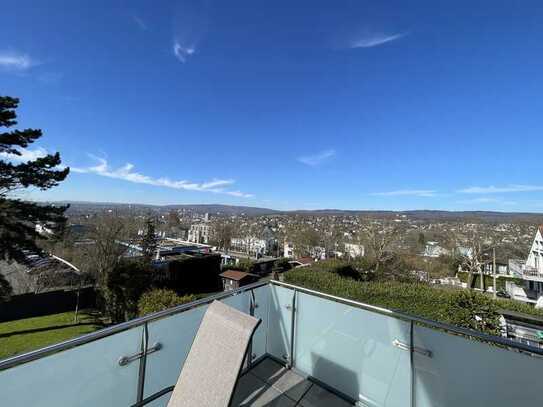 Penthouse in a top location with views towards the Taunus!