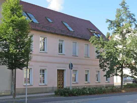 Stadthaus mit Mietertrag