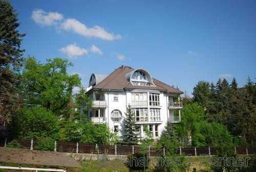 * Loschwitz Elbhang - Terrassenwohnung in beliebter Lage *