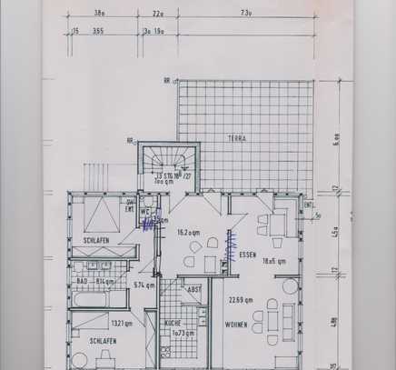 Gepflegte schöne 4 Zimmer-Wohnung mit großer Terrasse