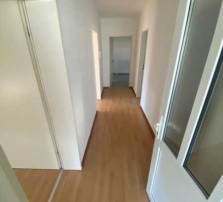 3,5 ZKB EG-Wohnung mit Balkon und Terrasse in Trier-Igel