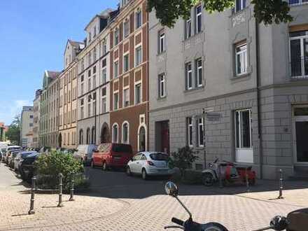 Tolle Dachgeschoßwohnung zum sofortigen Mieten - Energetische Sanierung in 2024