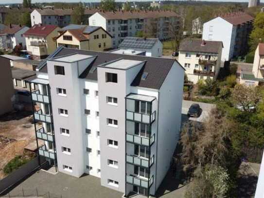 Helle und moderne 2 ZKB Dachgeschosswohnung zu verkaufen