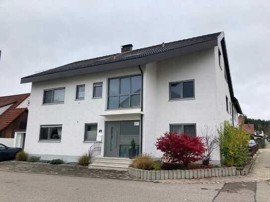 großes und sehr gepflegtes Zweifamilienhaus in Heidenheim-Schnaitheim zu verkaufen.
