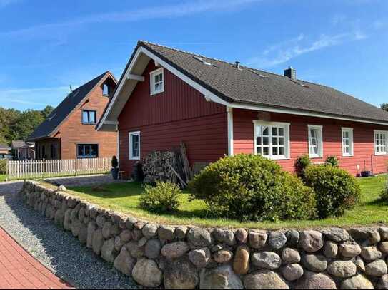 Liebevoll renovierter Bungalow mit EBK in Tönning