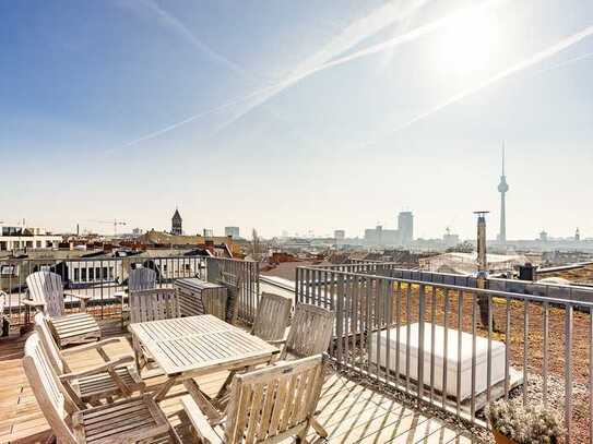 Zeitlose Eleganz: Einzigartiges Penthouse in historischem Altbau mit atemberaubendem Blick