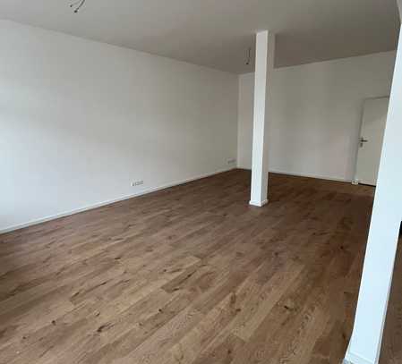 Moderne frisch sanierte 4 Zimmerwohnung