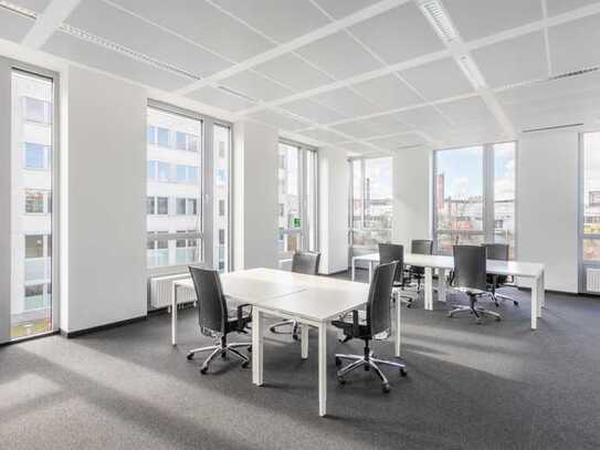 Privater Büroraum für 5 Personen 30 sqm in Regus Florianturm