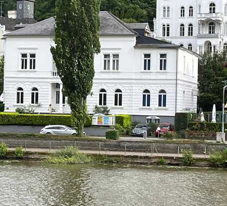 Repräsentative Praxis- oder Büroräume in der Weißen Villa