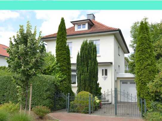 Elegantes Wohnhaus mit kleinem Garten - provisionsfrei -