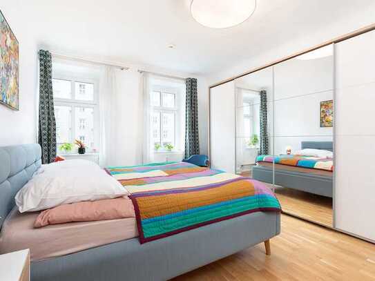 Mitte: Renovierte 3-Zimmer-Wohnung mit Balkon, Aufzug, Einbauküche - 100m zum Soho-Haus