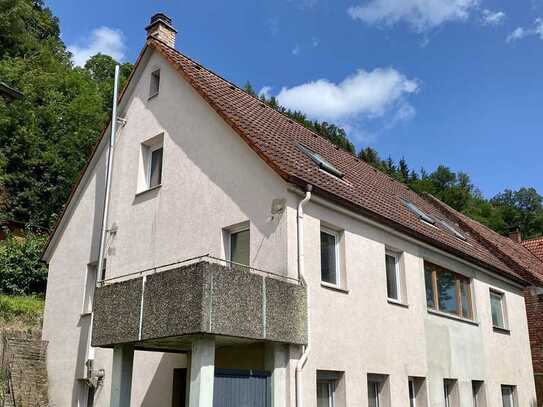 Historisches, teilsaniertes Einfamilienhaus mit ELW im Kochertal