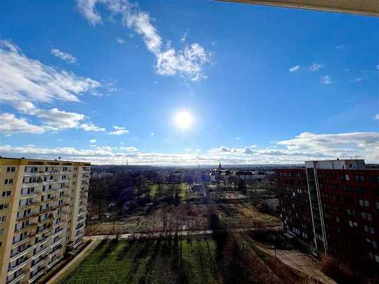 Traumhafte Aussicht vom Sonnenbalkon! Frisch saniert!