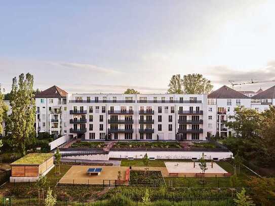 Fertige Neubauwohnung mit Terrasse und Garten vor der Tür