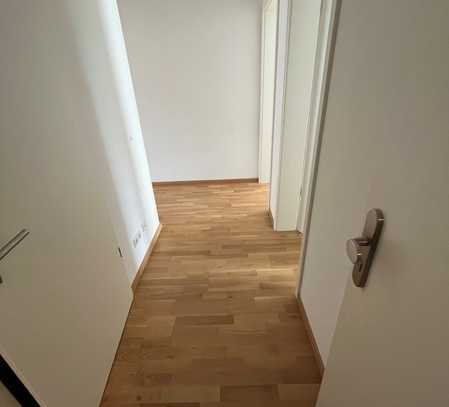 **Schöne 3-Zimmer-Wohnung im 1. Obergeschoss mit Balkon**