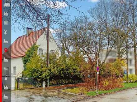 Ruhig gelegenes Grundstück mit Altbestand und gutem Wertschöpfungspotential in
München-Forstenried