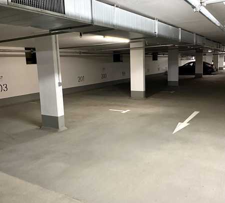 zentraler Garagenstellplatz zu vermieten