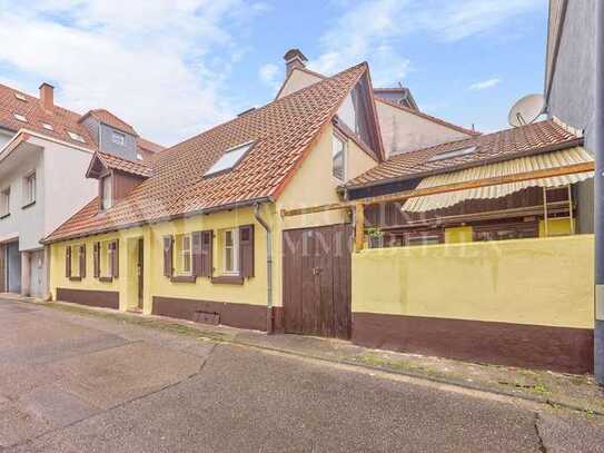 Historisches Einfamilienhaus mit Charme und Gestaltungspotenzial in unmittelbarer Neckarnähe