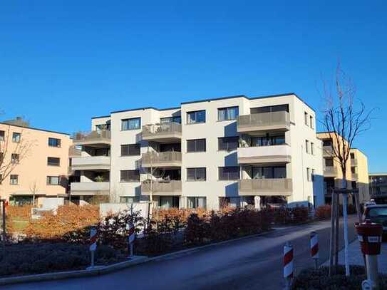 Geschmackvolle, neuwertige 3-Raum-Wohnung mit Balkon und EBK in Heubach