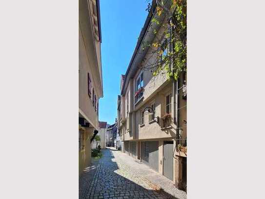 ** Wohnen in einer charmanten Gasse in Bad Cannstatt! ***