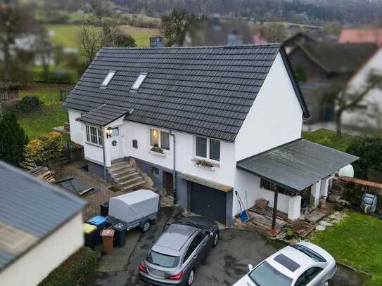 Einziehen und Wohlfühlen! Modernisiertes Einfamilienhaus in ruhiger Lage von Weiperz