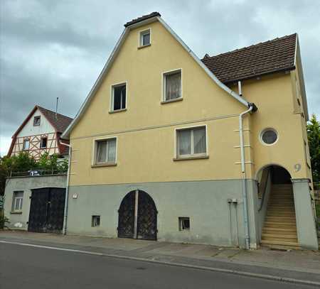 Zwei in einem...Einfamilienhaus mit weiterem Wohnhaus...zwei Häuser