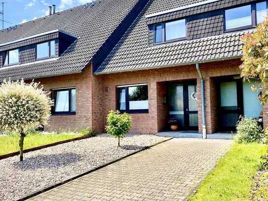 provisionsfrei in MG-Venn: saniertes Reihenmittelhaus mit Tiefgarage