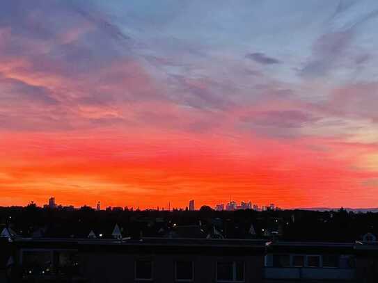 Lichtdurchflutete 3 Zimmer Penthouse-Wohnung mit Skyline-Blick