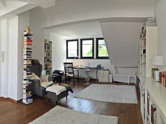 *Nordend-West* erstklassige 2 Zimmer DG-Wohnung mit Loft Charakter und Wintergarten in Bestlage