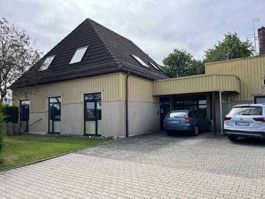 Gewerbeimmobilie 413m², USI, Wohnen/Arbeiten unter einem Dach, EG barrierefrei, Mietoption Halle